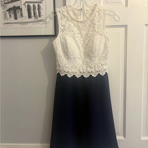 Lilly Pulitzer White Lace and Navy Women’s Dress